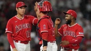 【MLB】ため息の指揮官に突っ伏したGM…やっと実ったエ軍の“積極補強”　ロッカーに戻った笑顔