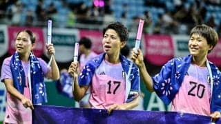 「すごいタイミング」W杯中に迎えたなでしこ選手の誕生日会の様子が「めっちゃいい写真！」と話題！ ケーキを持っての選手の祝福に「最高のバースデー」の声