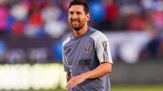 「本当に好きなんだな」メッシのことが大好き！はるばるインテル・マイアミを訪れたアルゼンチン戦士に驚きの声「飛行機で5時間だぞ」