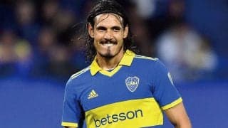 欧州でのキャリア終えた36歳カバーニ、新天地ボカでデビューもいきなり決定機逃して苦笑い