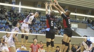 連覇を狙う東山がベスト4入り 室温上昇の難しいコンディションでダブルヘッダーを突破【北海道インターハイ2023男子】