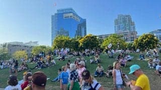 【MLB】捨てられた大量のバッグ…日本にはない“丘”　元オリ右腕が心躍らせた球場