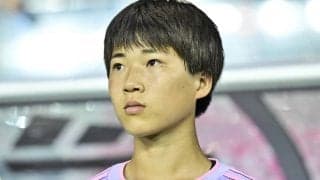 「素晴らしい人間性」W杯で敗れたなでしこジャパンの選手とそれを慰める相手選手の光景に世界が感動！「」と名付けられた写真が話題に