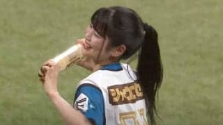 きつねチアが大変身「この衣装もかわいい」　お腹チラリの“もぐもぐ”ダンスに大興奮