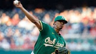 【MLB】油断しすぎの“怠慢守備”が「懲罰もの」　アウト確実も…まさかの失態が「あまりに酷い」