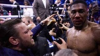 「最悪の恥知らず」KO勝利直後に飲酒を強要？ “悪童”マクレガーが英ヘビー級戦士に見せた振る舞いが物議「困惑している」