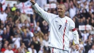 坊主に剃り込み！ロメオ・ベッカムが父デイビッドの髪型を完全再現！いかついヘアスタイルに父の反応は？