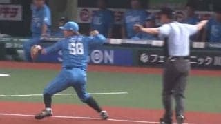 松井監督が絶賛「あそこの守備は大きかった」　ダイビング→爆肩…執念の“第3の捕手”
