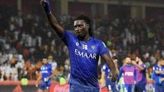 「1年ぐらい日本にいる人の持ち方」元フランス代表FWゴミスの“箸の使い方”にファンも驚き！川崎Fについに合流「難易度高いはず」