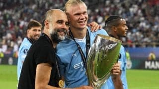 ペップがハーランドに強引にキス！今季初タイトルにハイテンションもハーランドのリアクションは…