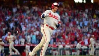 【MLB】大谷翔平が「マット・オルソンに盛大な挨拶」　全体トップに並ぶ43号、衝撃満塁弾に公式も称賛