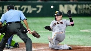 巨人、走者に送球が当たり一塁ベンチに入る“珍事”　積極走塁が実り2点を返す