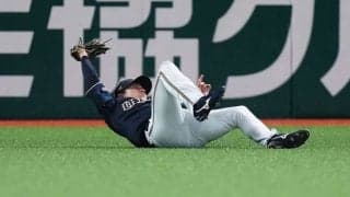 捕られた打者も驚愕「はえーっ」　オリ2年目の超美技に「足が速いし1歩目の反応もいい」