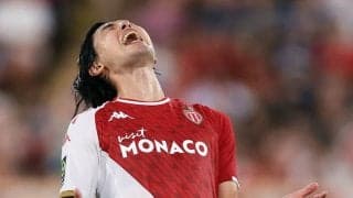 南野拓実に失格の烙印を押した地元紙も絶賛　昨季からの変化は「力勝負のボールロス激減」