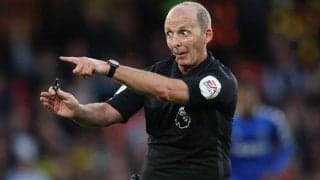 「情けないこと」プレミアの元名物主審、VAR放棄で重大なミスジャッジに繋がった舞台裏告白「彼を悲しませたくなかった」