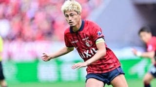 「胸ぐらの掴み方よw」「荒い祝福」J1鹿島・垣田裕暉のヘディングゴールで喜ぶ鈴木優磨が話題に！「ツッコミどころ満載だけど最高」とファンも称賛の1点目