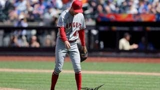 【MLB】エ軍戦で珍事、マウンドの前にハト乱入　プレー続行も不動…場内からは笑いと拍手