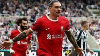 2戦連続10人のリバプールがヌニェスの終盤2発でニューカッスルに劇的逆転勝利！　遠藤航は先発デビューで58分までプレー【プレミアリーグ】