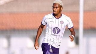 オナイウ阿道が仏2部のオセールへ完全移籍！3年契約を締結