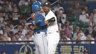 ホールド王の“ホールド”に「ほっこり」　濃密すぎるアウト「一塁コーチも芸術点」