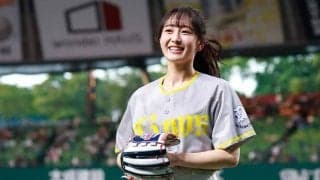 乃木坂46・向井葉月さん、始球式は「100点」　“先輩”源田夫人からの激励に笑顔
