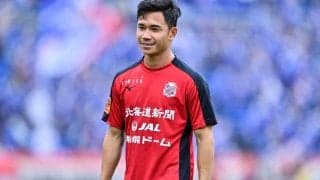 「シュートうますぎ」「あれは取りにくい」J1札幌・スパチョークが低弾道のコントロールショットでゴールを狙い撃ち！「2試合連続のゴラッソ」にタイの応援団も喜び