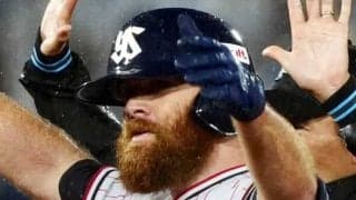 ヤクルト・サイスニードが勝ち越し2ラン　来日初HR、投手の豪快弾に場内騒然