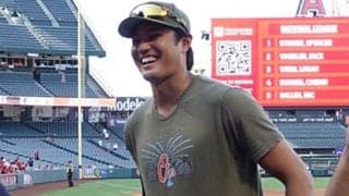 【MLB】藤浪晋太郎、吉田麻也と談笑　LAに所属…日本が誇る“高身長コンビ”が並ぶ