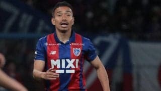 「心からお詫び申し上げます」長友佑都が自身のプレーを謝罪、接触した高校＆大学の後輩・福岡FW佐藤凌我が全治8カ月の重傷…福岡ファンは「回復を願って」「ご飯でも奢ってあげて」と反応