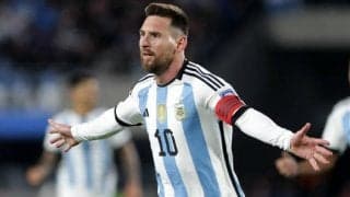 W杯王者アルゼンチン、メッシの完璧FK弾でエクアドル撃破！ 白星発進に成功【南米予選】