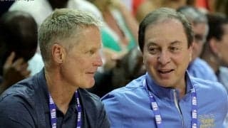 ウォリアーズのオーナーが今季終了後に契約満了を迎えるトンプソンとカーHCの現状を語る