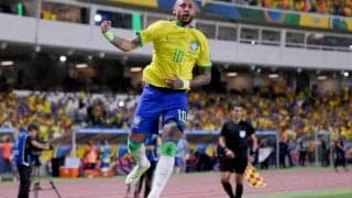 ネイマール、\"王様\"ペレを抜く！　ブラジル代表歴代最多の78ゴール目