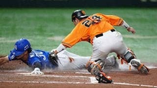 巨人・吉川が好判断で同点阻止　前進守備も超絶反応…チャンス逸した立浪監督は憮然