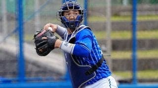 昨季打率.103→3割間近　覚醒25歳が捕手3人制“待った”…リーグNo.1の衝撃数値「.407」