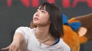 “今年イチ”の最強カワイイ投球　まさかの仕切り直しも…短パン＆美スタイルが大反響