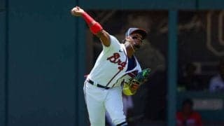 ぶん投げレーザービームが「MLBで最高の肩」　驚きのミス挽回「人間業とは思えない」