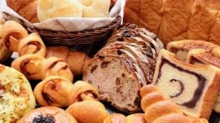 【朗報】パン・菓子1,900品目で値下げの可能性！いつから？