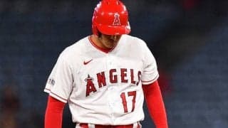 「何を意味するのか」エ軍V逸で大谷翔平は手術を決断か ロッカーに起きた“異変”を米記者が報道「水筒はゴミ箱に」