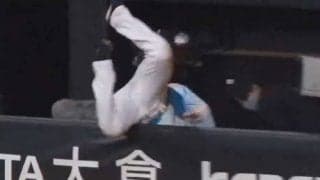危ない…カメラマンへの“直撃”救った美技　清宮のフェンス恐れぬ執念に拍手喝采