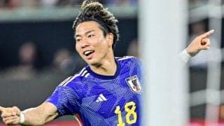 「カメラの持ち方もジャガーw」浅野拓磨がカメラを手にオフを満喫する姿が「彼氏感半端ない」と話題！「こっち向けるの反則でしょ」とファンも歓喜の全3枚を披露