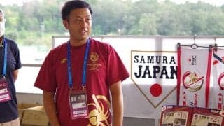 女子W杯会場で「パンフレットいかがですか」　甲子園準V監督が“販売員”を務めたワケ