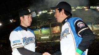 栗山英樹監督から手紙で告げられた開幕投手に斎藤佑樹は涙 「僕の不安な気持ちと監督の覚悟が込められていて...」