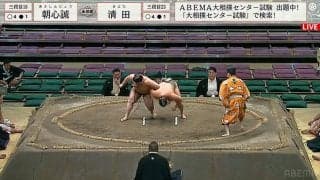 極まった腕が悲鳴をあげる 館内からもどよめきが起こる小手投げの恐ろしさ