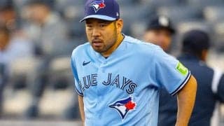 「11時間しか眠れなかった」今季10勝目の菊池雄星、緊急降板の原因となった“睡眠不足”に米驚愕「彼は吸血鬼のようだ」