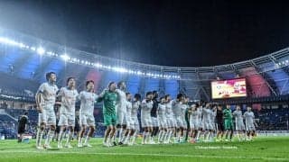 「サービスショットすぎますね」J1川崎がマレーシアのプールでくつろぐ選手たちを公開！「眩しすぎる」「癒されます」とファン反応