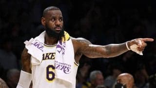 NBA通算得点でトップに立つレブロン・ジェームズをプロキャリアの通算得点で上回る男とは？