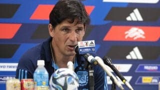 「延期を申し出たが…」主力不在、移動トラブル、8失点惨敗…アルゼンチン女子代表監督は敗戦を嘆く「どちらにとっても役立つ内容にはならなかった」