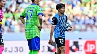 川崎FW山田新がダミアンにPKを「蹴らせてくれ」と交渉するも譲ったワケ。「今年、ダミアンも点取れてなかったので…」と説明し、PK後の心中も明かす