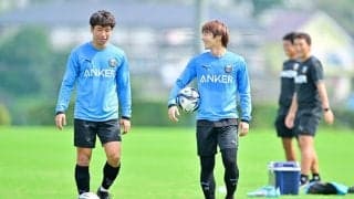 「あざとい」川崎・瀬川祐輔の“悪役キャラコーデ”が「流石に可愛すぎる」と話題に！ 背中のまさかのタグに「天然さん？」「コントのような背中」と視線集中