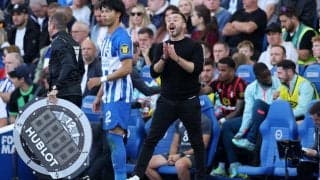 「なんか投げてる」「三笘より爆発してる」ゴールを決めた三笘本人よりも激しく喜ぶデ・ゼルビ監督が話題！「好きなんだよな〜」